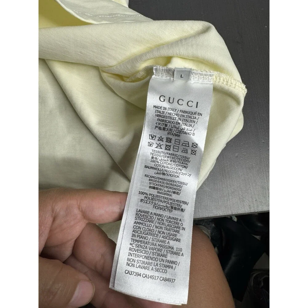 Gucci Men’s Cream Logo Graphic T-Shirt